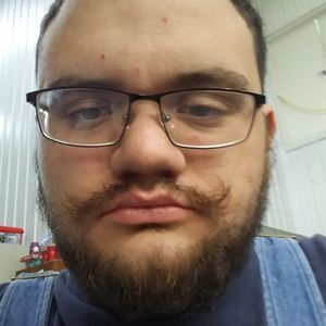 Meet your Posher, Dereklee